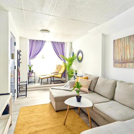 2 Bedroom Cozy Central Apartment ニューヨーク エクステリア 写真