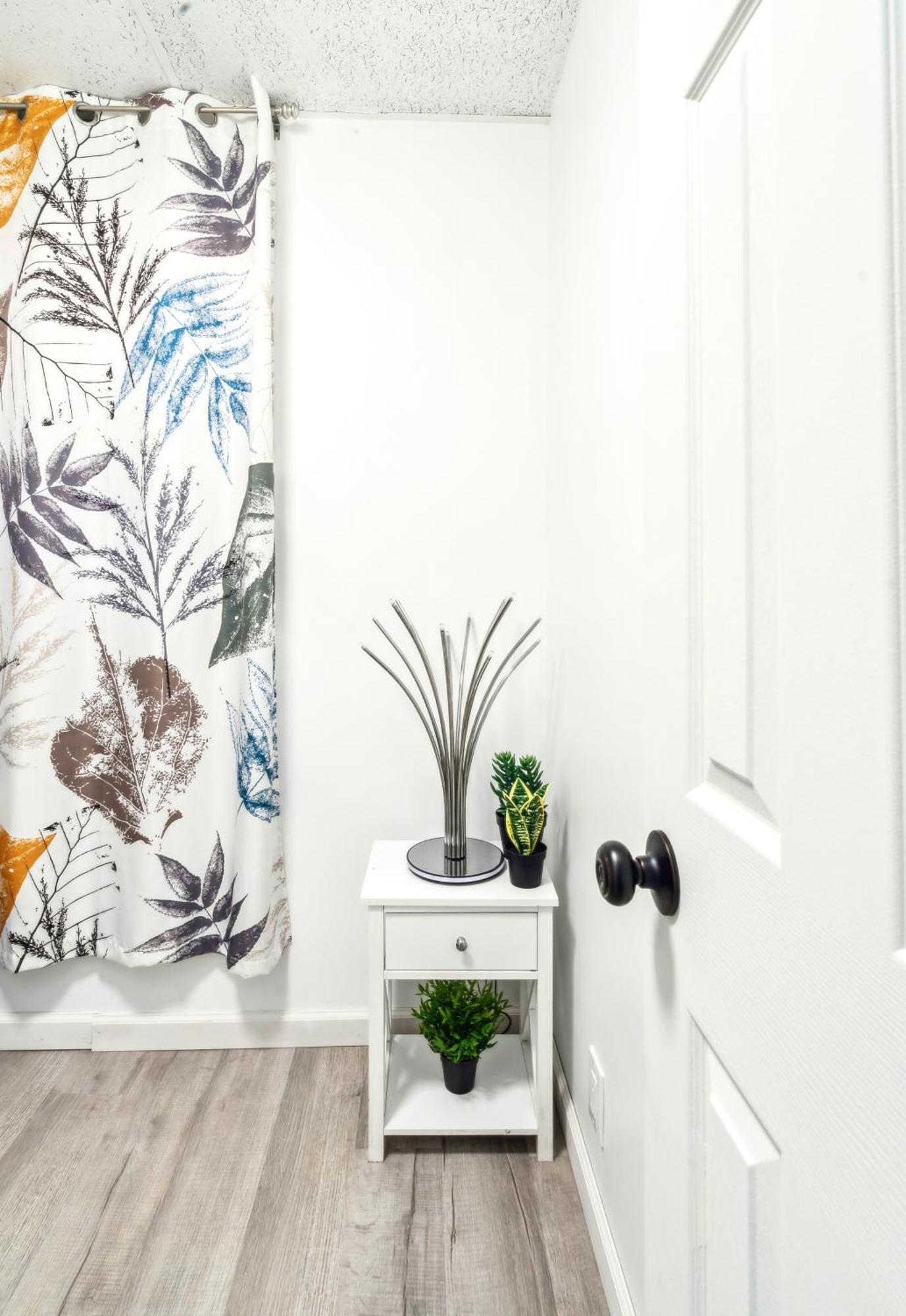 2 Bedroom Cozy Central Apartment ニューヨーク エクステリア 写真